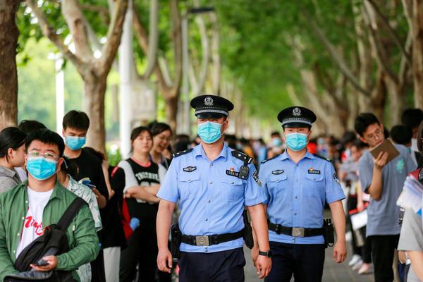 最新车辆限行通告来了,最新车辆限行通告来了，城市绿色出行再升级